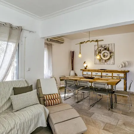 Holiday home Maison Sandrine Et Marco