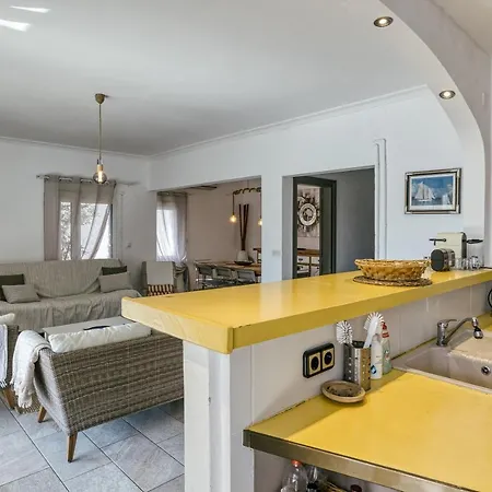 Holiday home Maison Sandrine Et Marco Empuriabrava